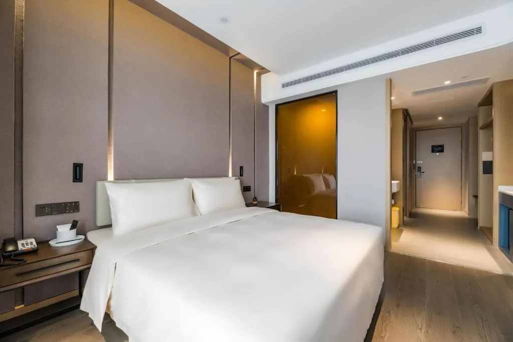 Image 2 of Atour Hotel Chengdu Taikoo Li Future Center