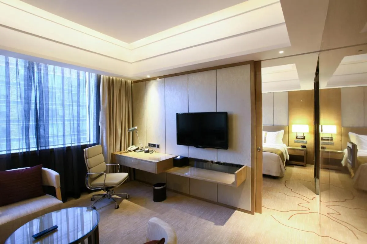 Image 6 of Holiday Inn Chengdu Oriental Plaza, an IHG Hotel