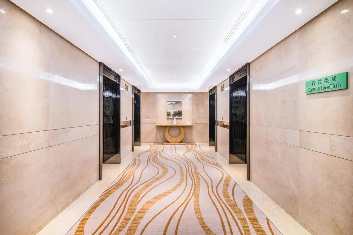 Image 2 of Holiday Inn Chengdu Oriental Plaza, an IHG Hotel