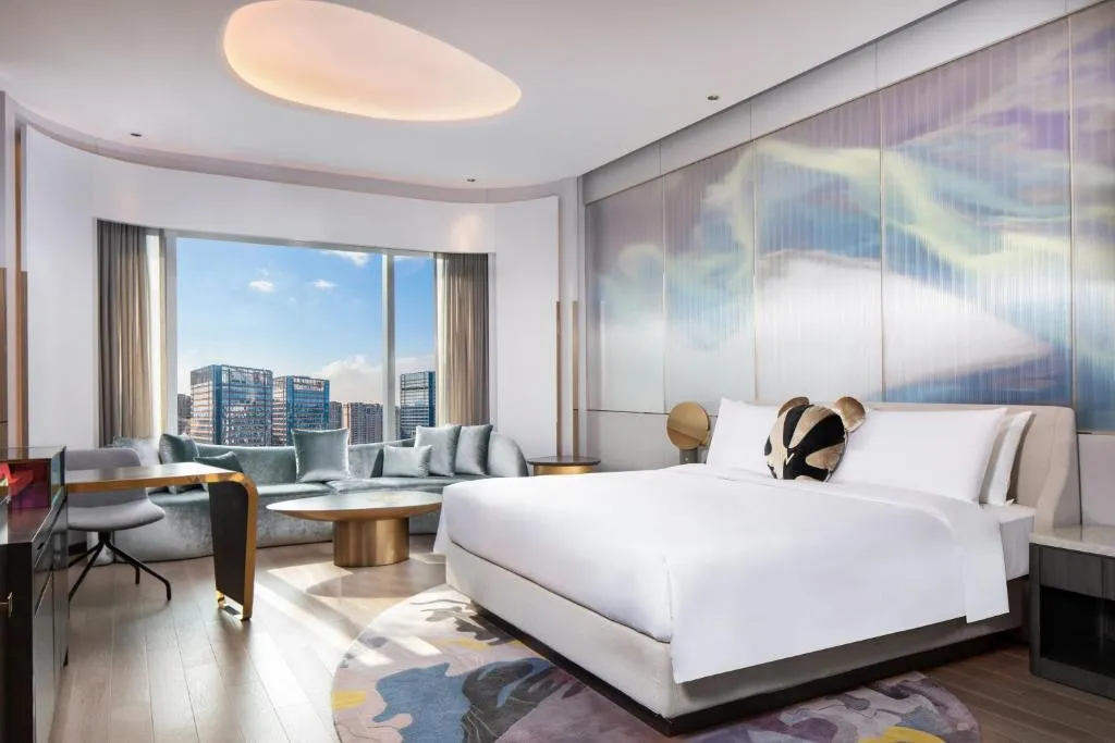 Image 1 of W Chengdu